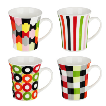 яяяКружка фарфор. 350мл "Этюд" в упак.4 дизайна 806-482 *12/48