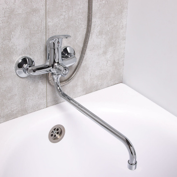 Смеситель для ванны Центр Сантехники 300-4 D35 М-40, длинный излив, однорычажный